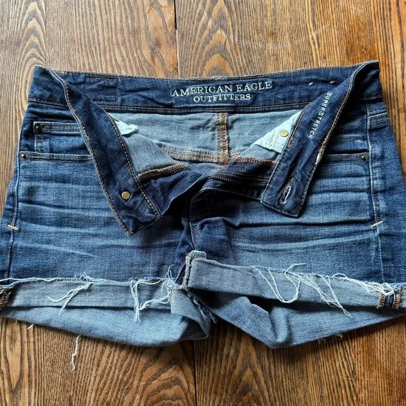 American Eagle Outfitters Blue Jean Shorts Distressed Cutoff - Picture 3 of 6